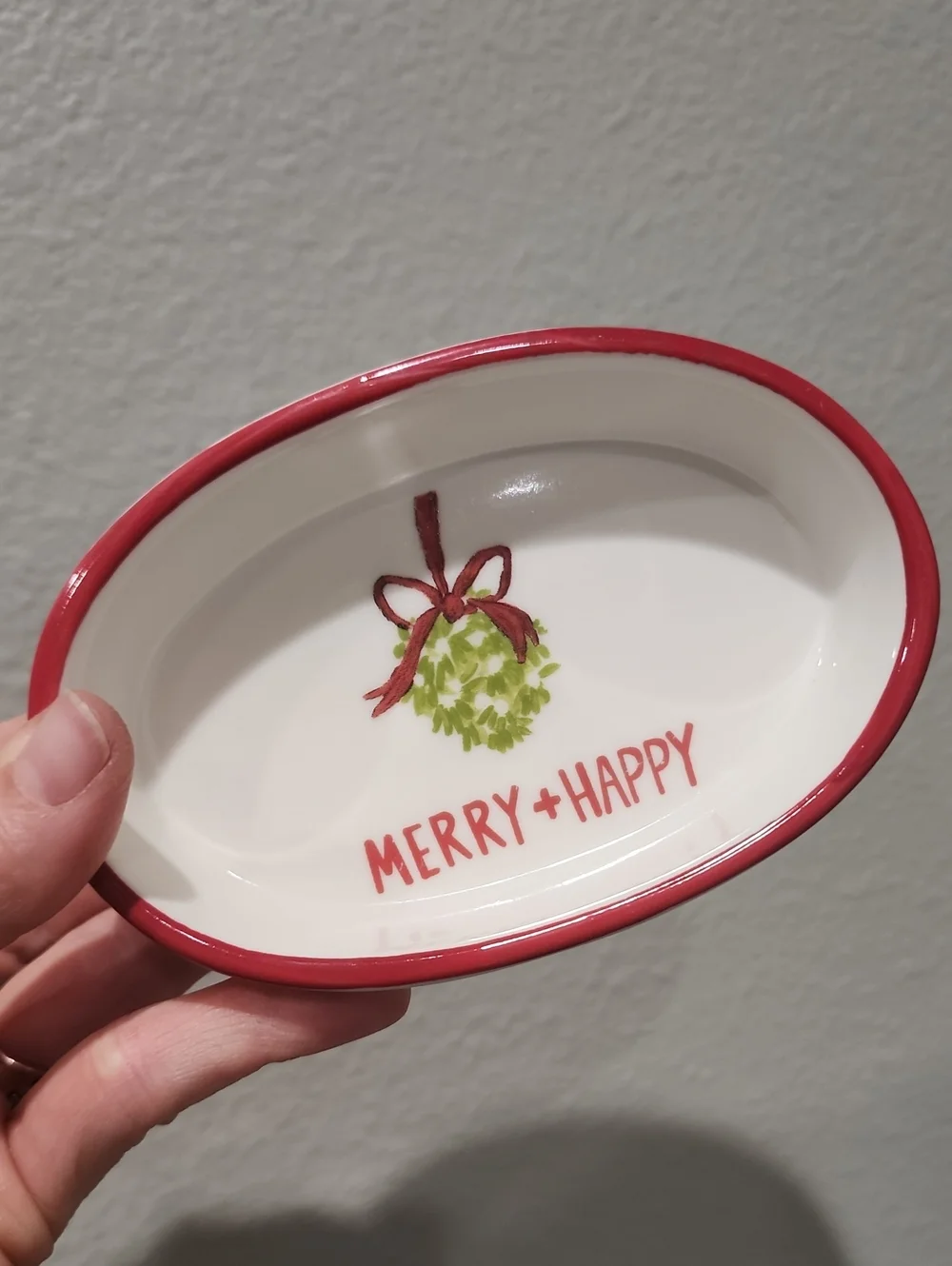 NWT CREATIVE CO-OP 3 HOLIDAY OVAL RAMEKINS